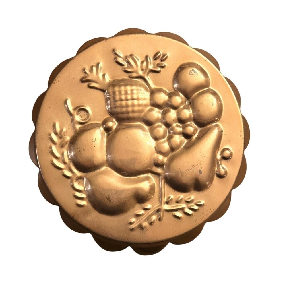Vintage 8.5in Copper Fruit Embossed Scalloped Jello Mold Farmhouse